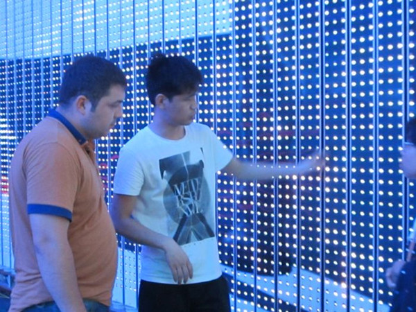 外国客商来洪海公司考察下单 外国客商来洪海公司考察下单